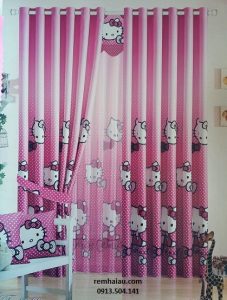 Mẫu rèm vải phòng trẻ em ngộ nghĩnh đáng yêu với hình Hello Kitty